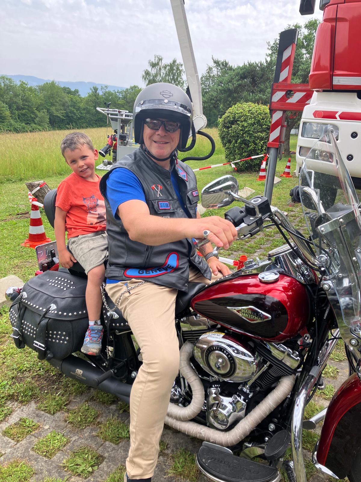 200ème Pompiers de Satigny